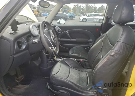 2003 Mini Cooper z USA, uszkodzony, nr VIN WMWRC33493TJ51384